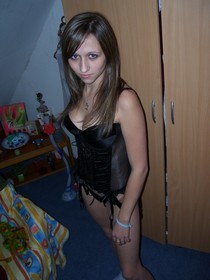Smooth bodied babe Sandy